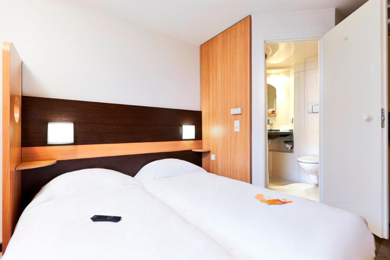 Hôtel Première Classe Paris Ouest - Gennevilliers Barbanniers Extérieur photo